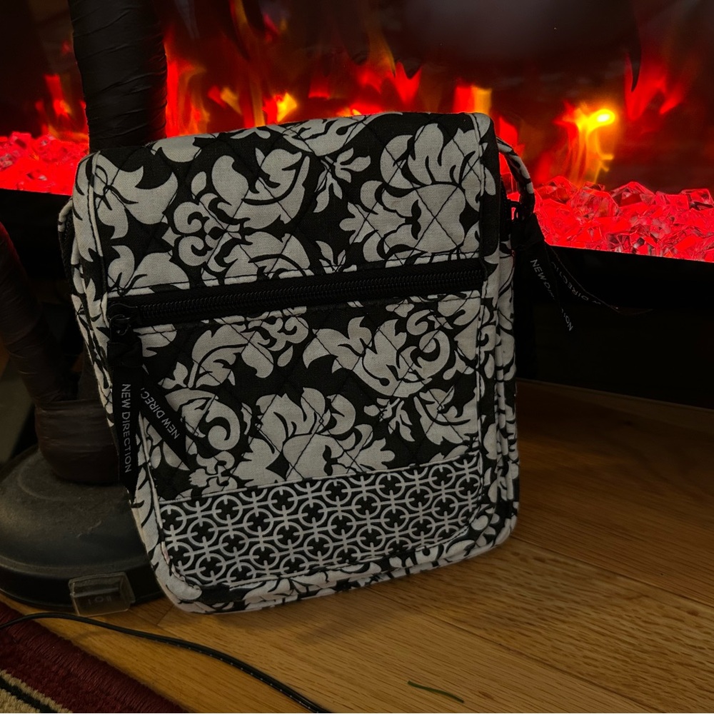 New Directions Black and White Patterned Crossbody
